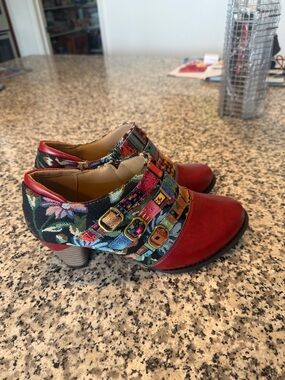 Red Floral Buckle Women's Heeled Ankle Boots